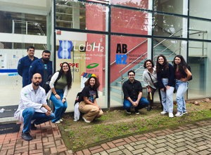 Equipe de Articulações Corporativas do Parque com pesquisadores do LabH2.